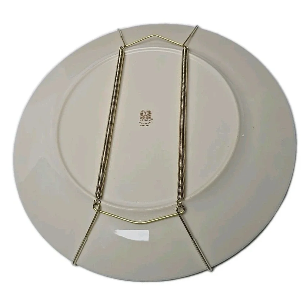 Lenox Gold Special Holly & Berries Holiday Plate Green Trim Wall Hanger